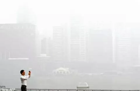 Singapore: Choking From Air Pollution thumbnail